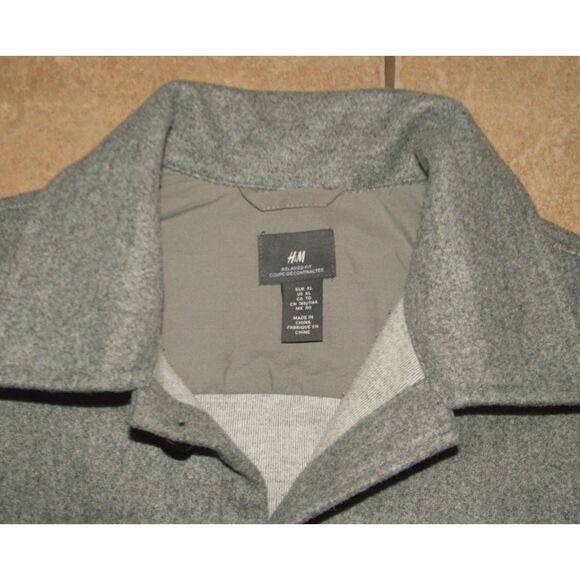 H&M Mens Sz XL Casual Wear Gray Button Up Relaxed Fit Cozy Comfy Shirt Jacket - Picture 3 of 3